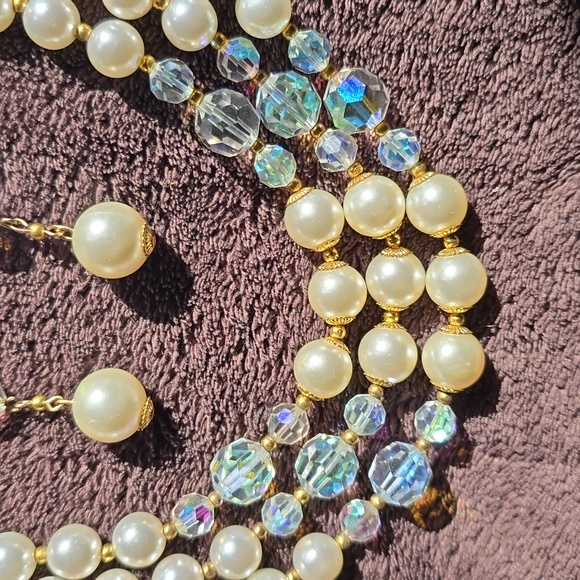 EUC - Vintage Costume Jewelry -Earrings and 3-Strand Faux Pearl Necklace - Picture 5 of 14